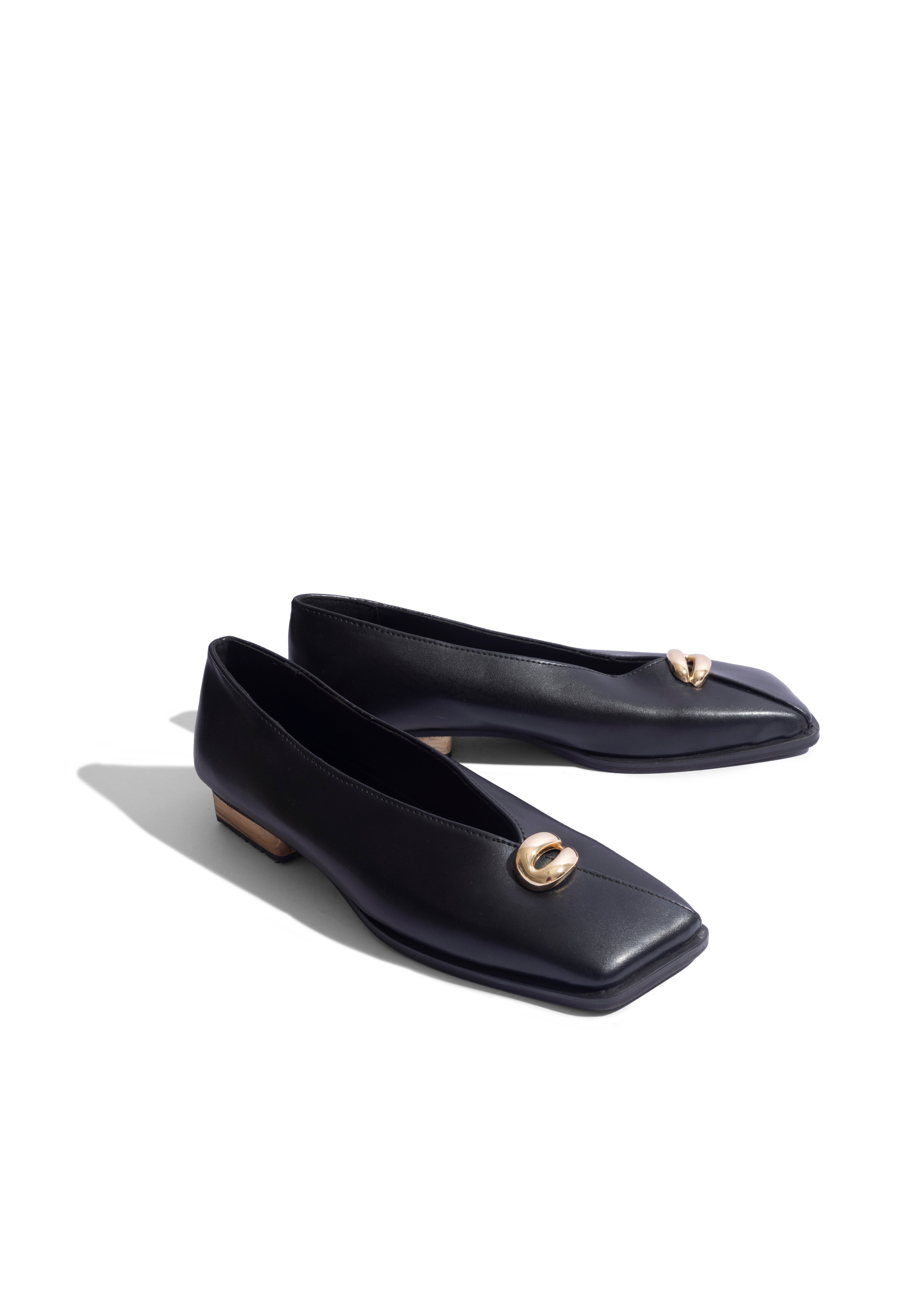 Slant-toe Donna Black