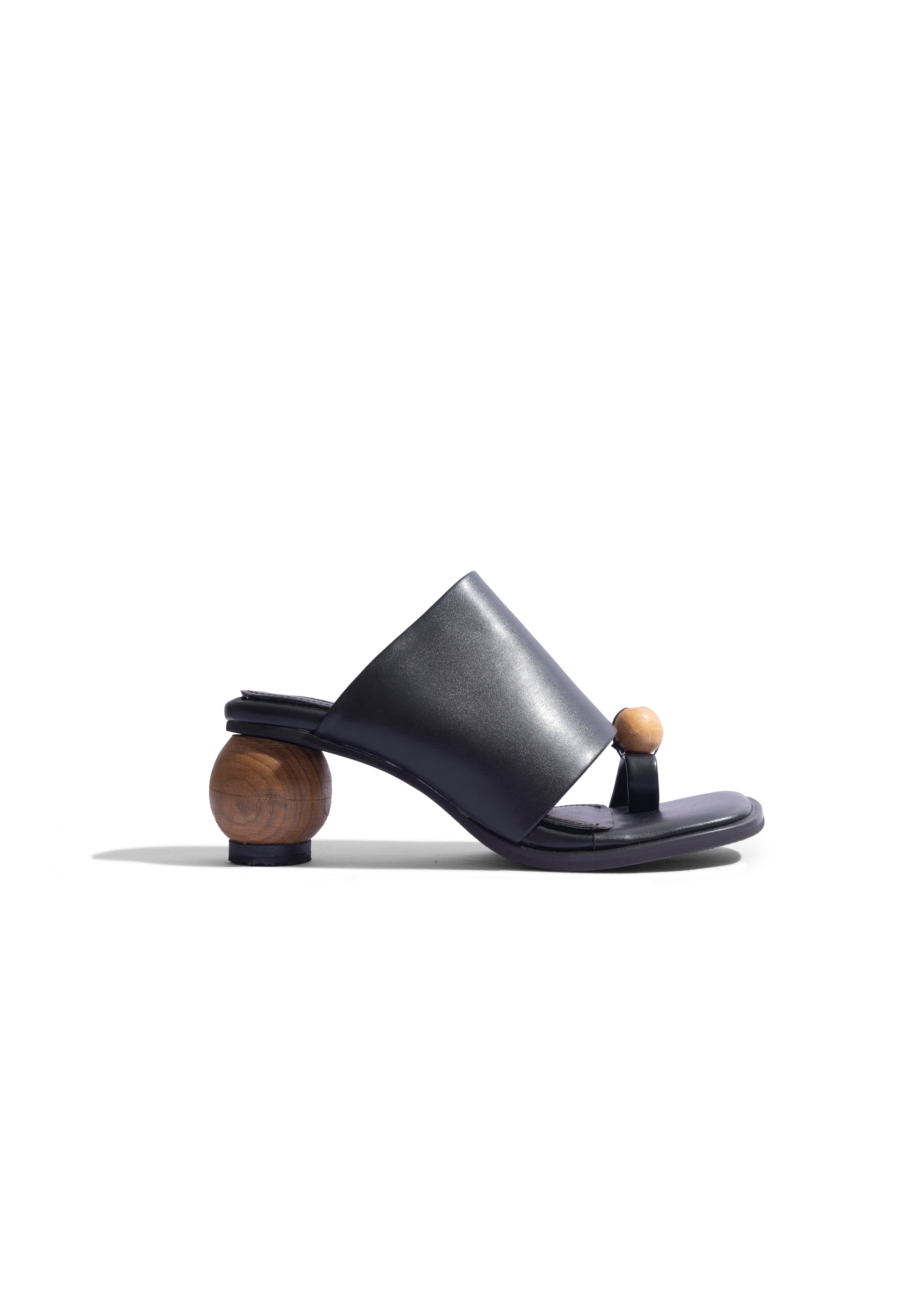 Noa Artisan Heels Black