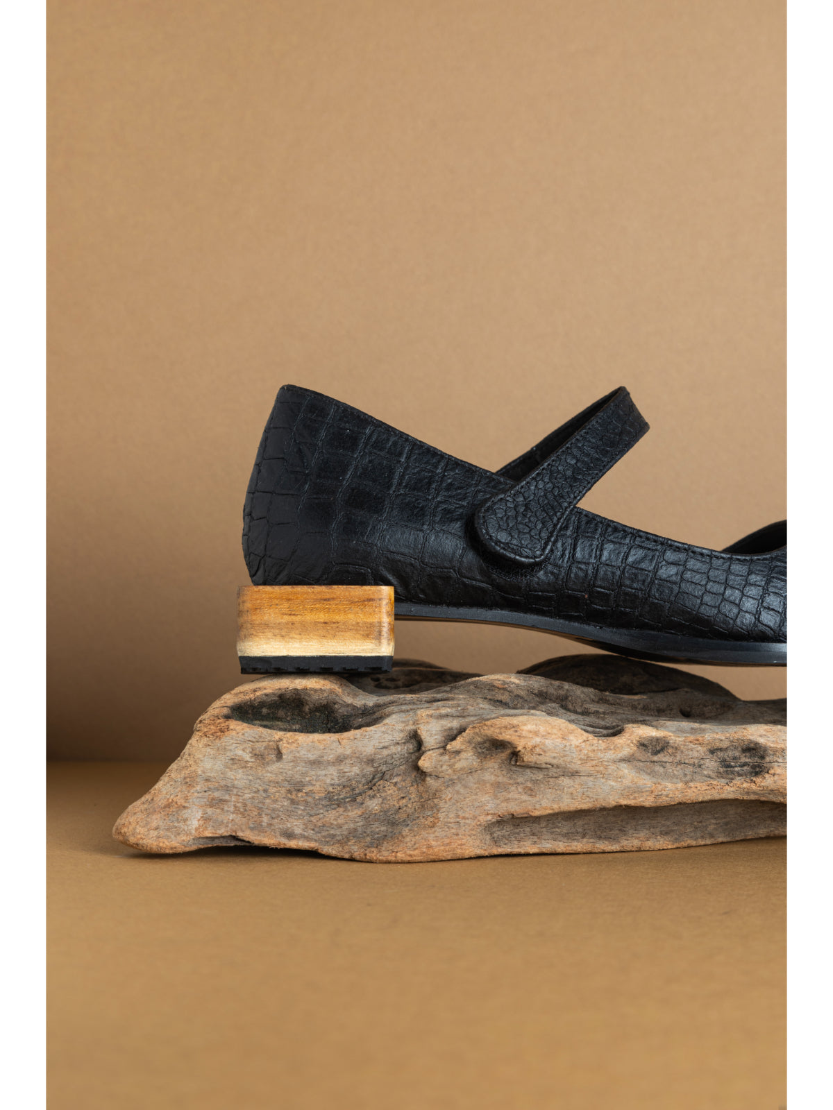 Black Plant Leather & Wooden Box Heel