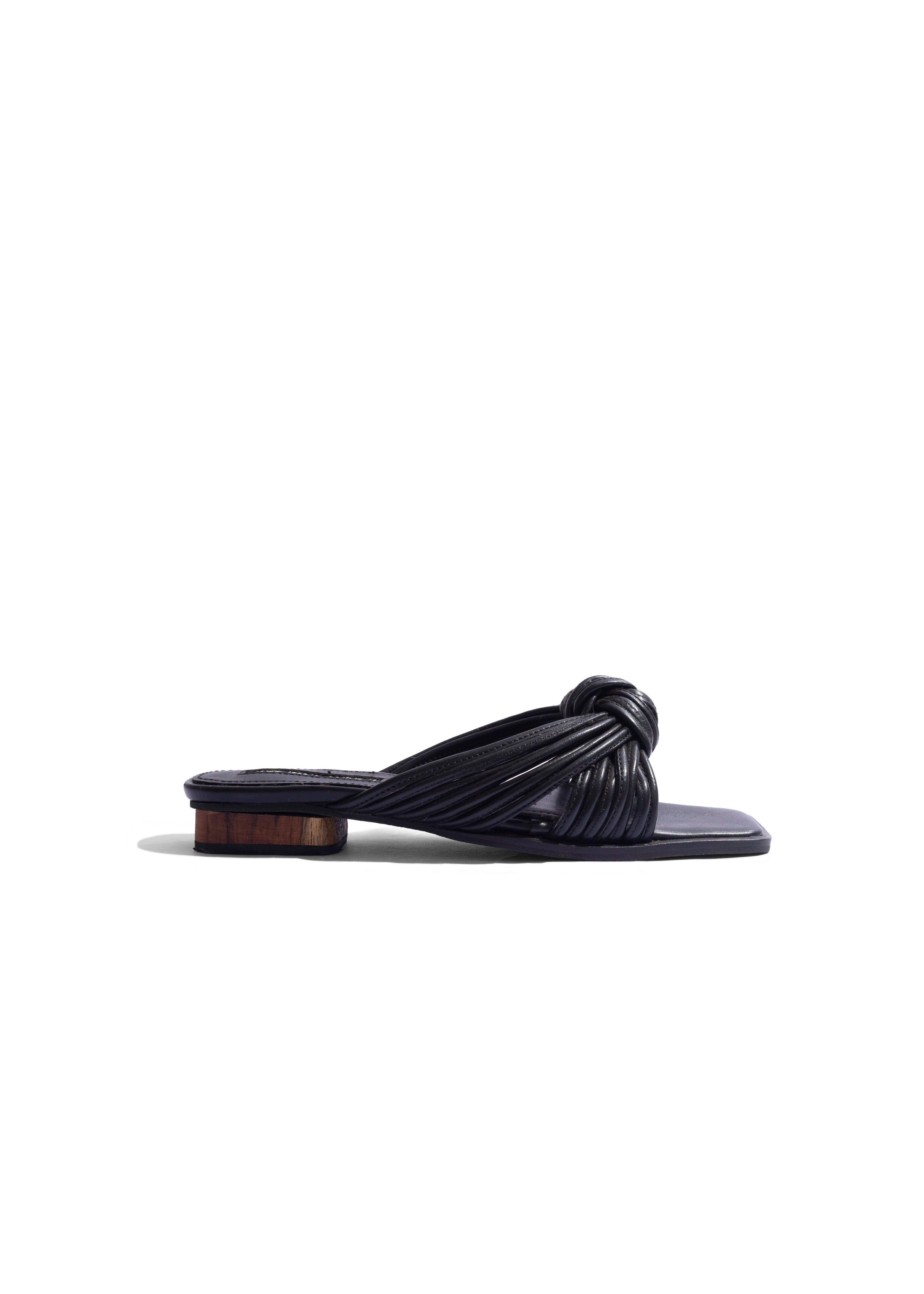 Knot Flats Black