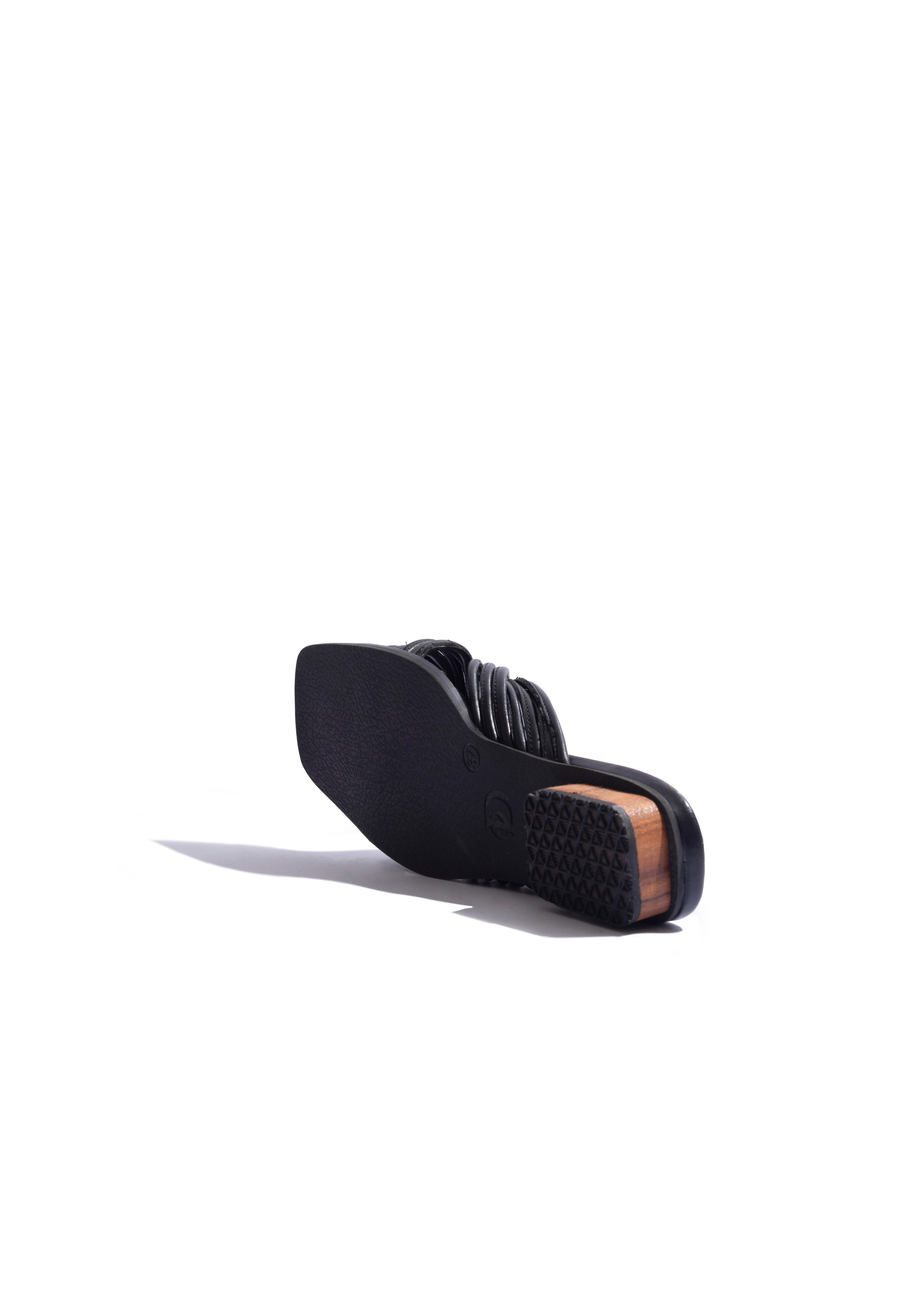 Knot Flats Black