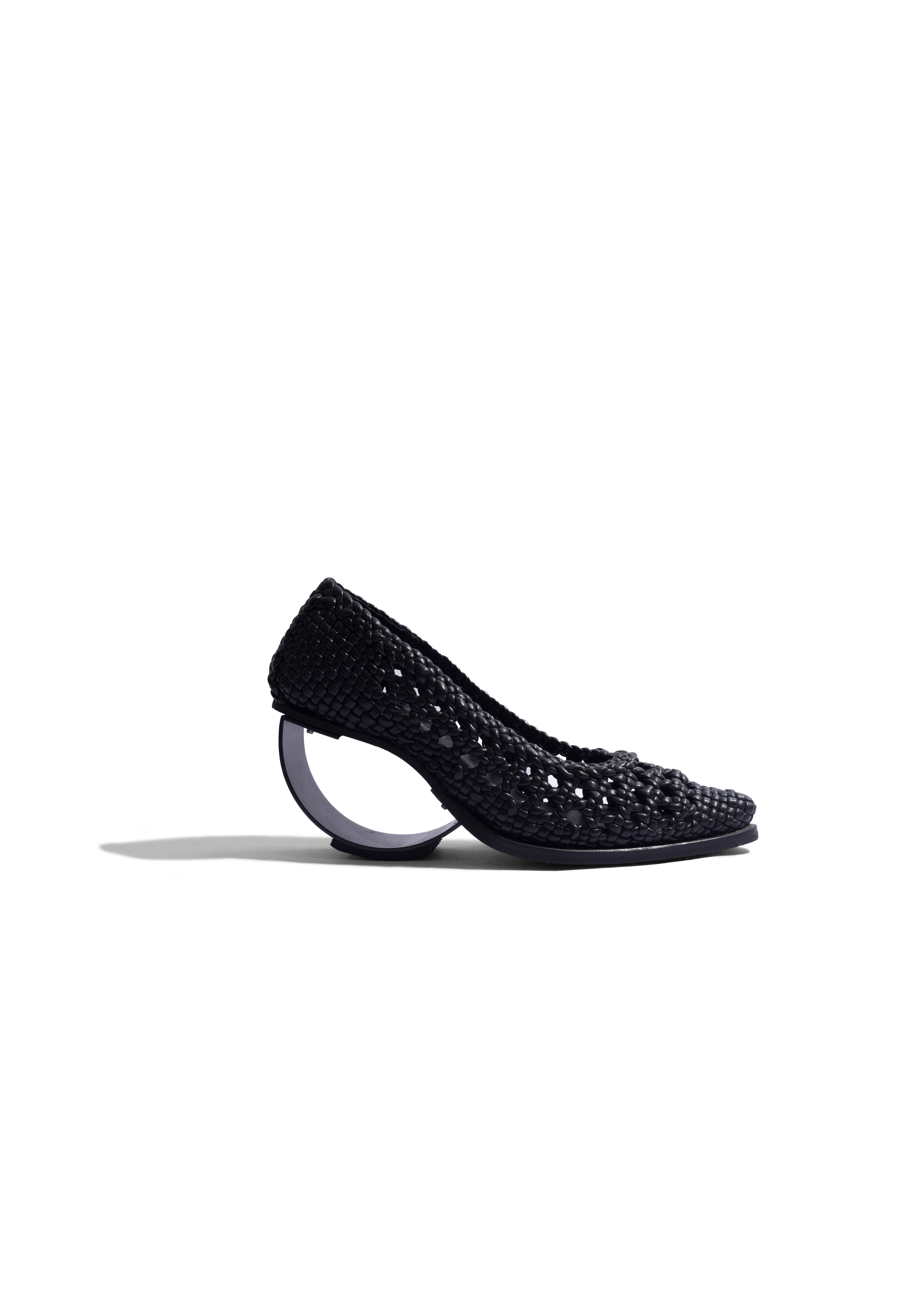 Elan Crochet Pump