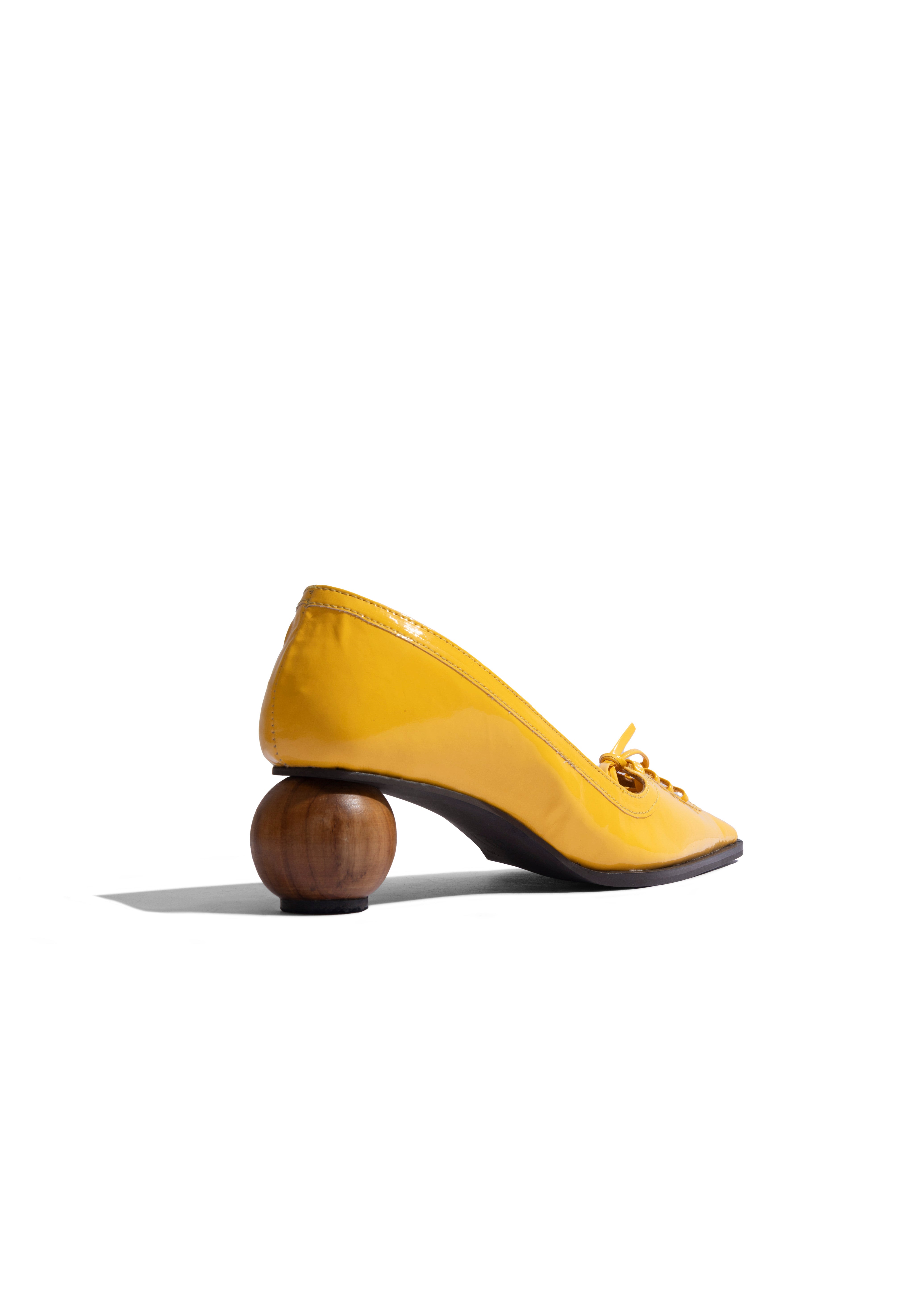 Luna Pump Yellow