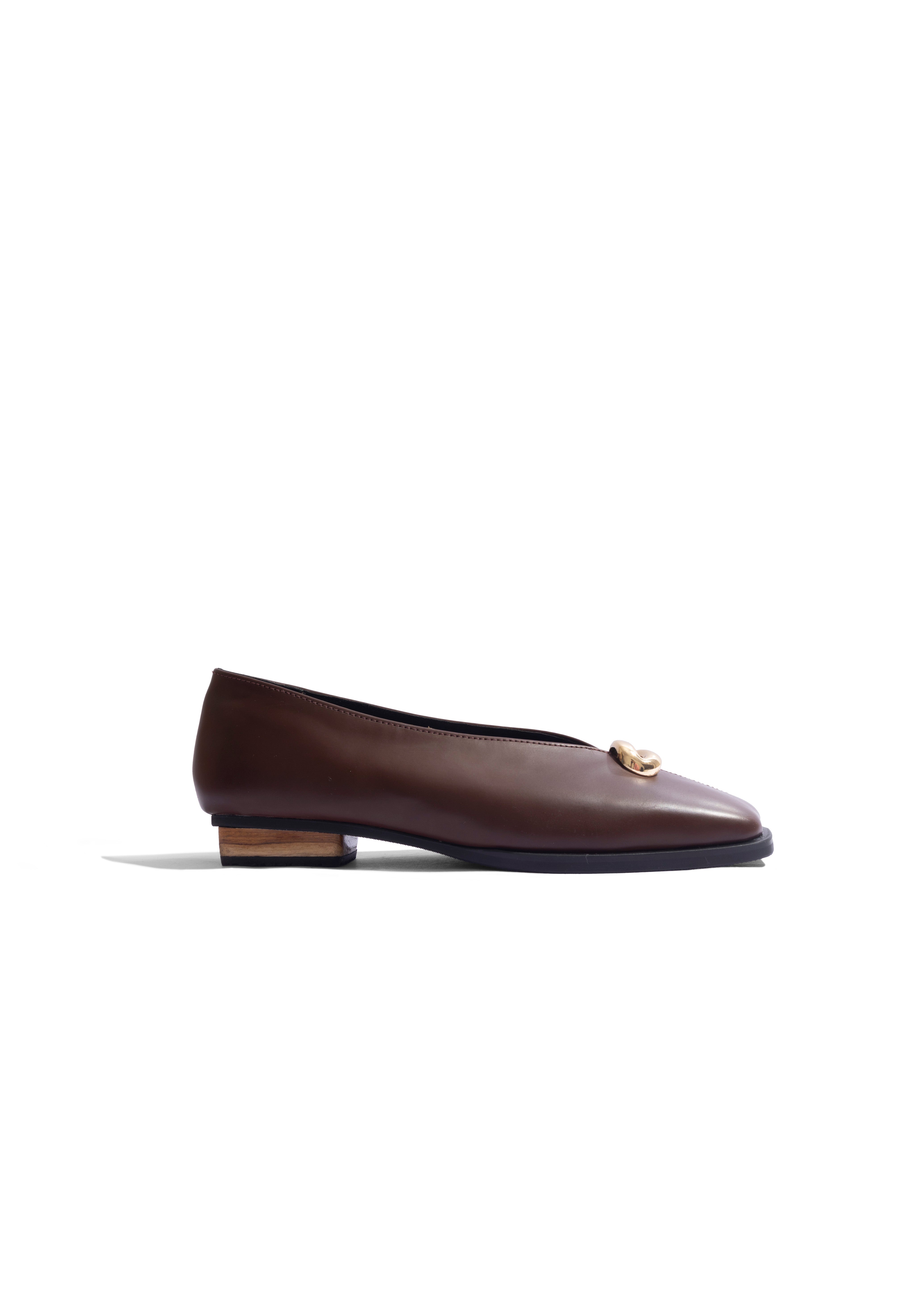Slant-toe Donna Brown
