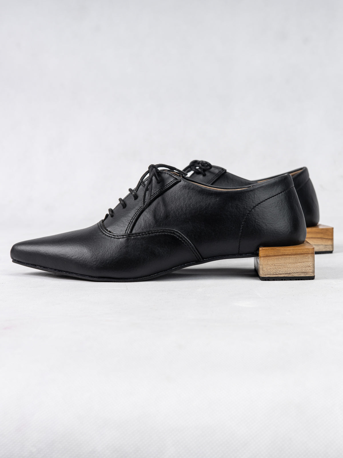 Onyx Black Plant Leather & Wooden Box Heeled Oxfords