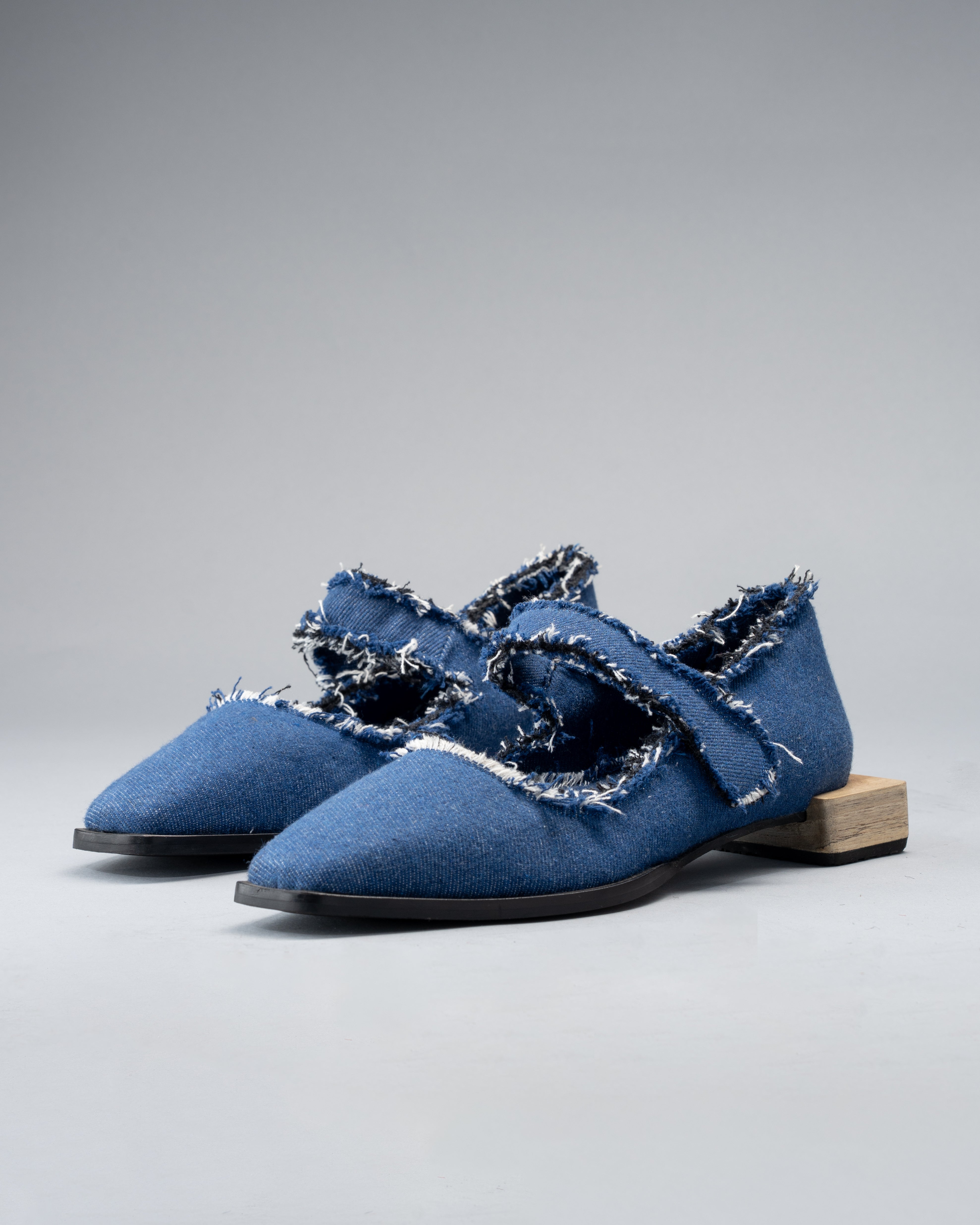 Handwoven Denim Shoe Made from Recycled Cotton,with Deliberate Fray Edges