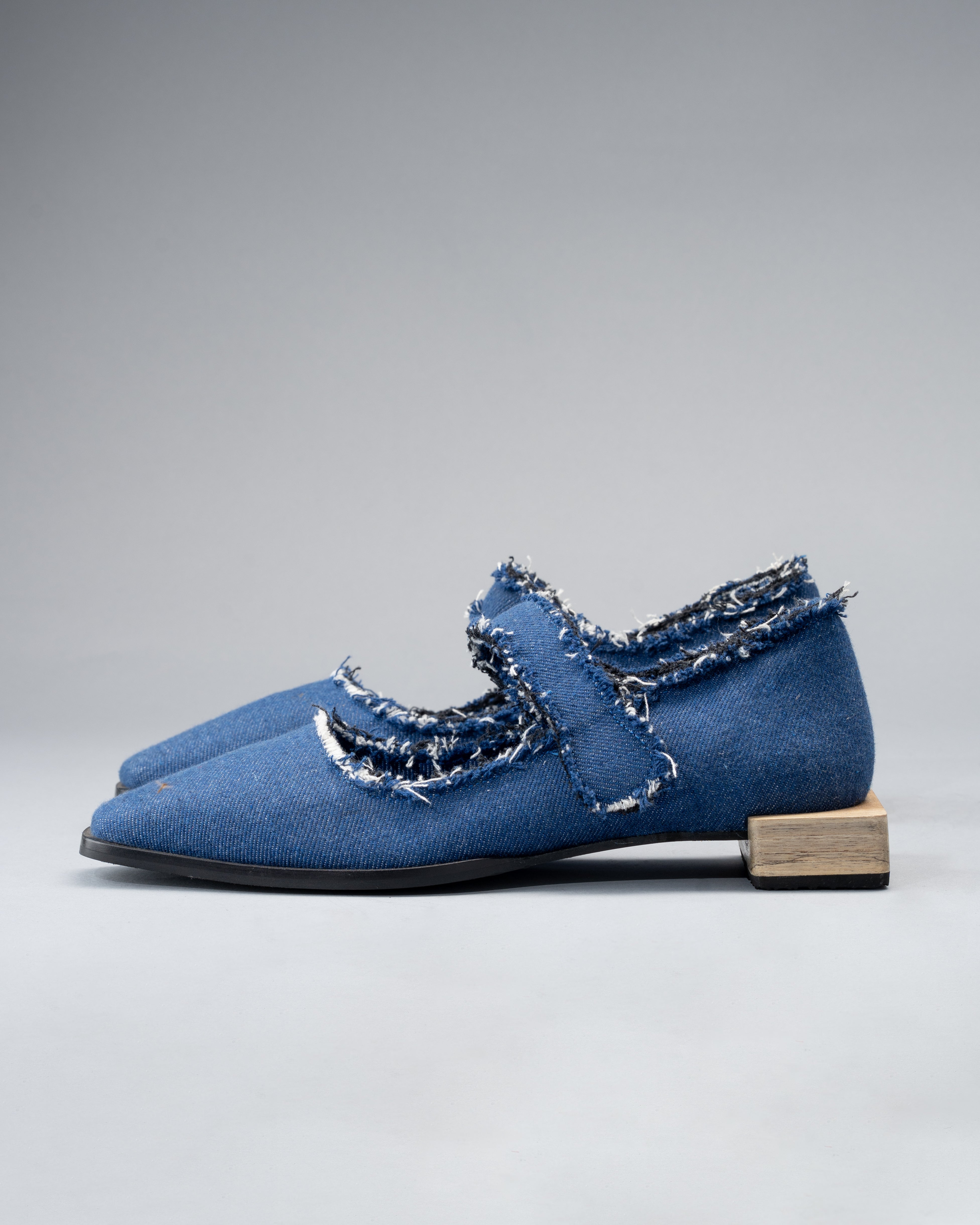 Handwoven Denim Shoe Made from Recycled Cotton,with Deliberate Fray Edges
