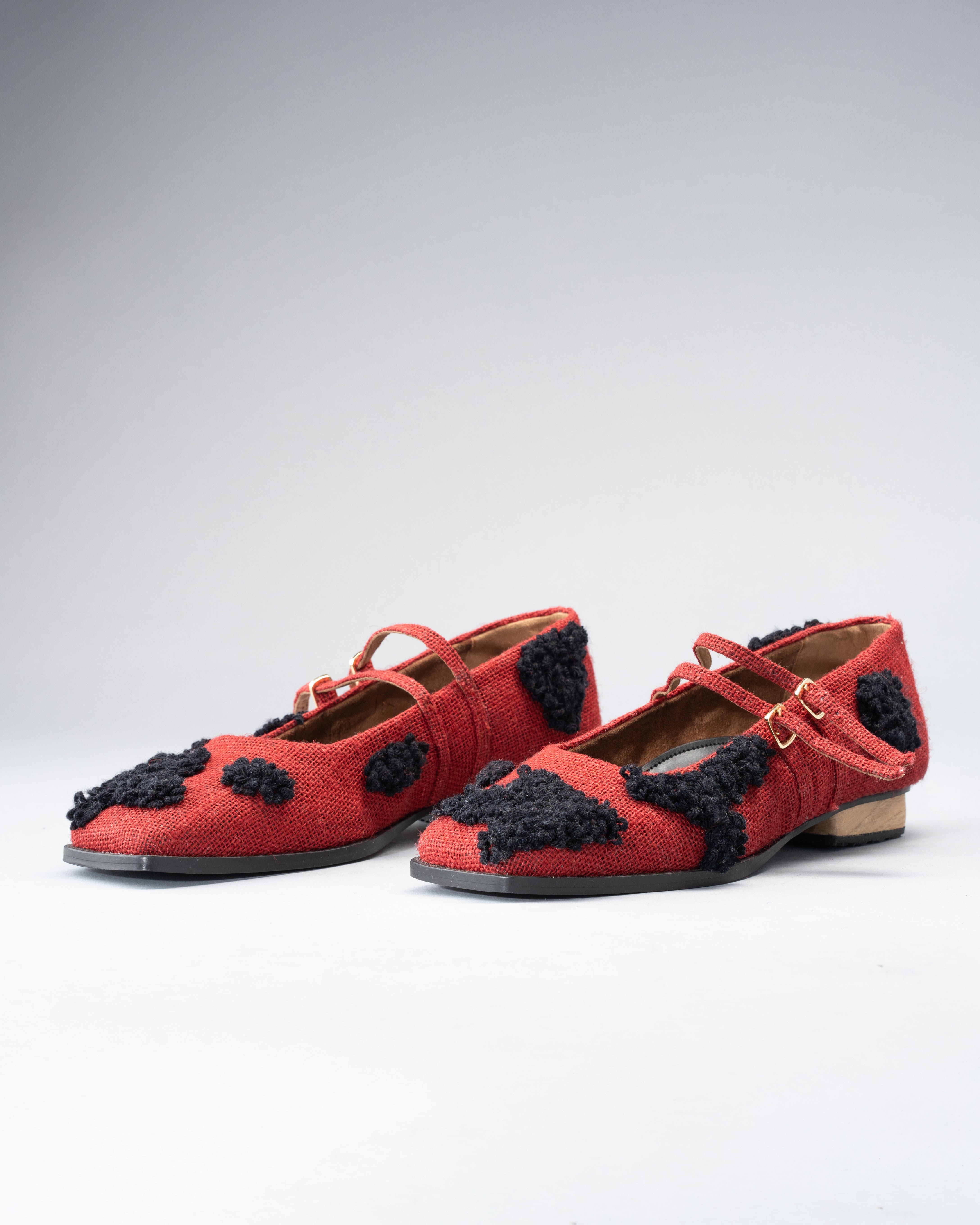 Flat Shoe with Punch Needle Embroidery