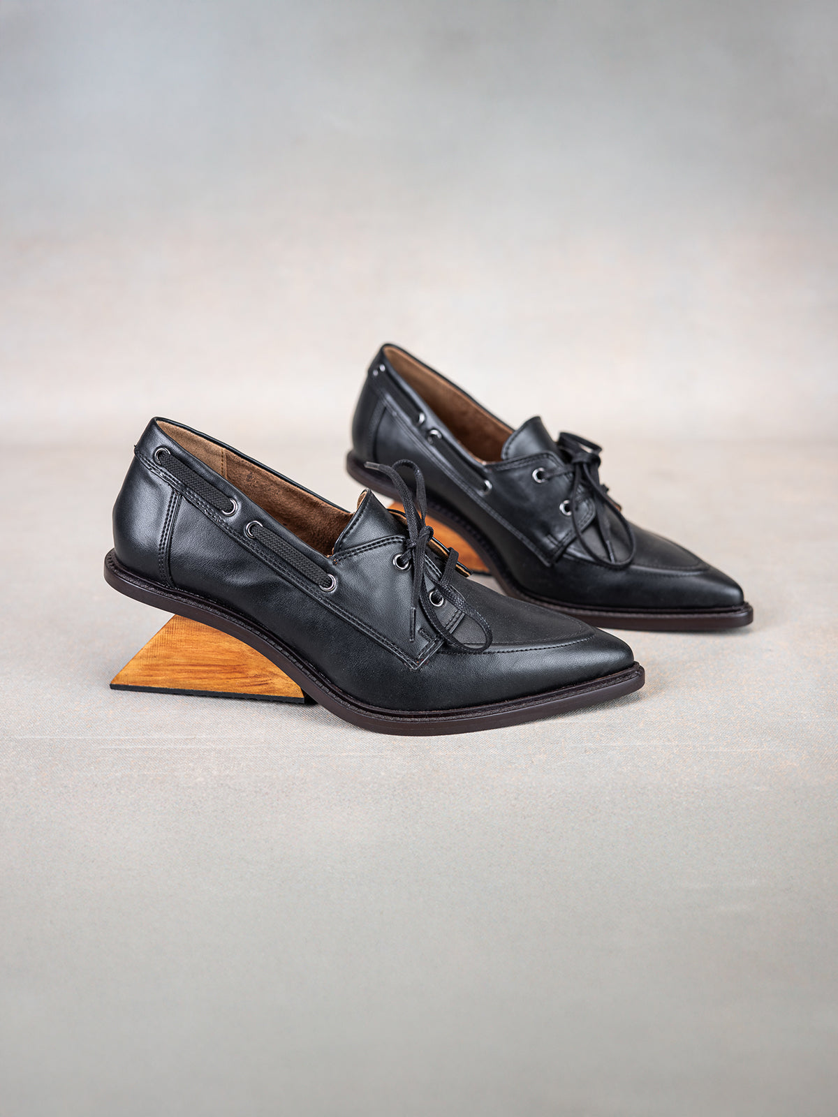 Black Plant Leather & Wooden Bridge Heel Boat Shoes