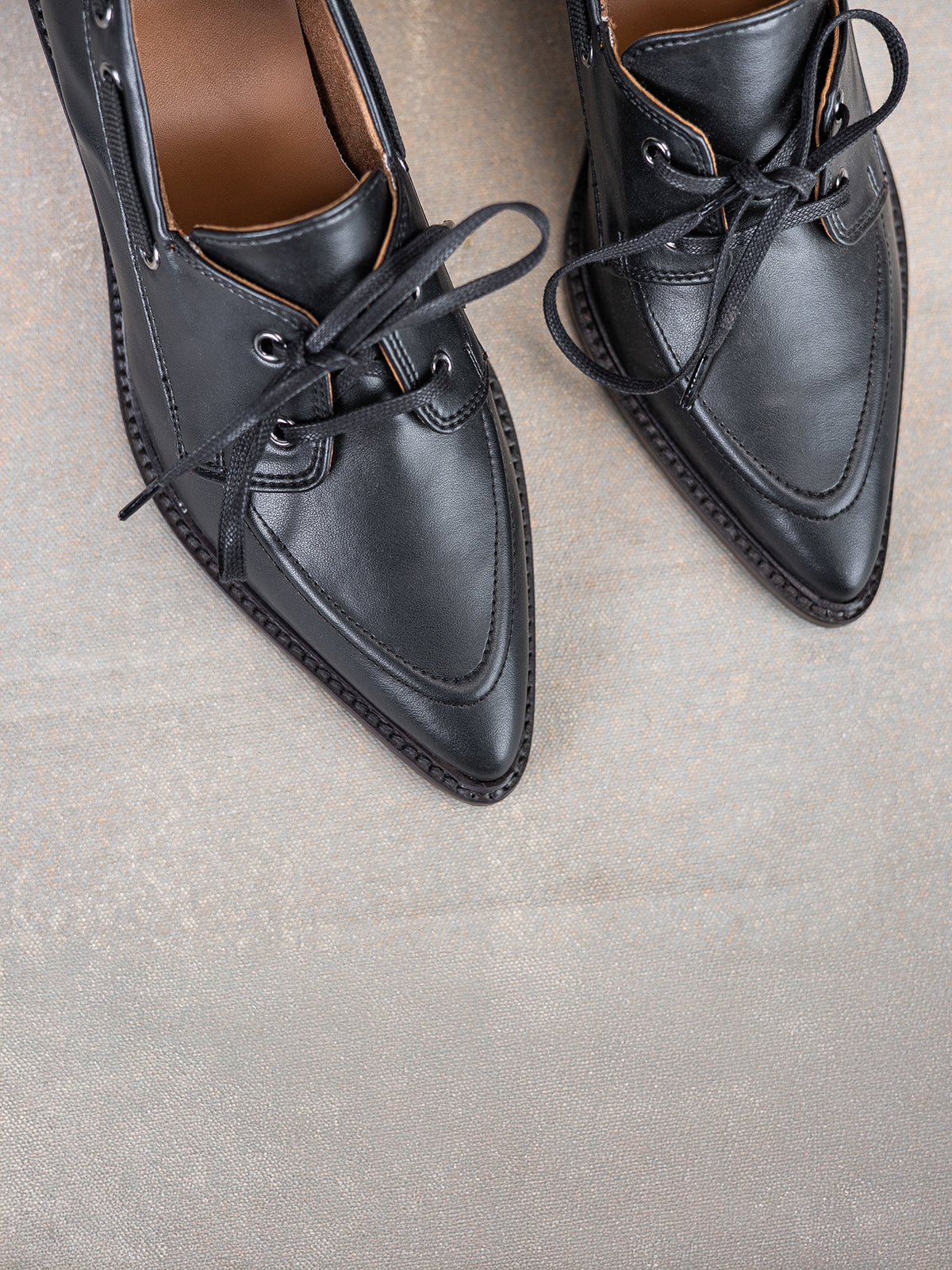 Black Plant Leather & Wooden Bridge Heel Boat Shoes