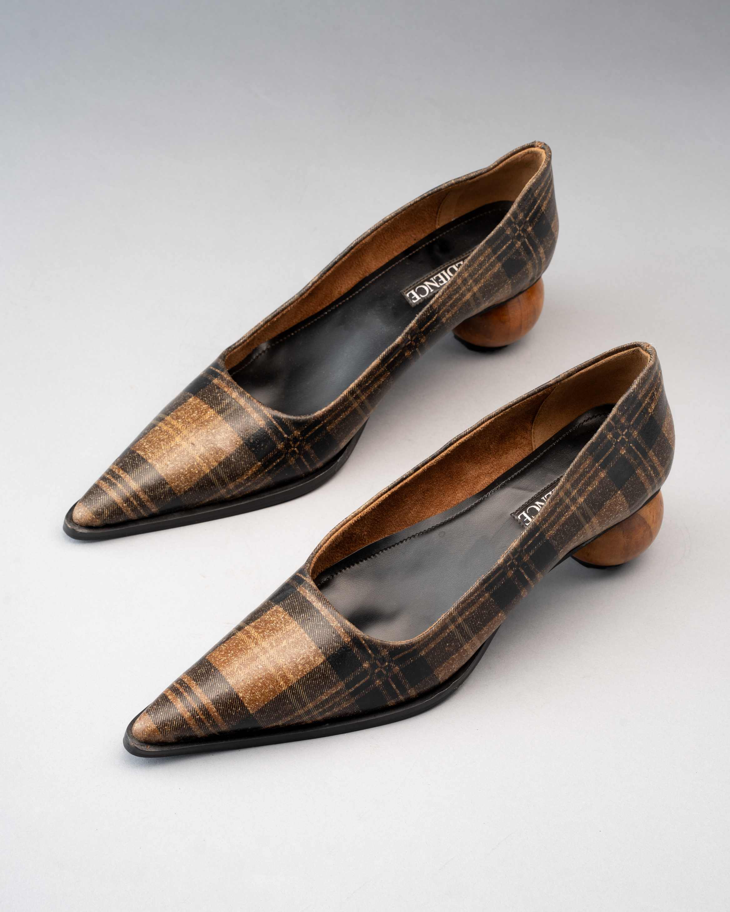 Plaid Pumps in Spherical Wooden Heel