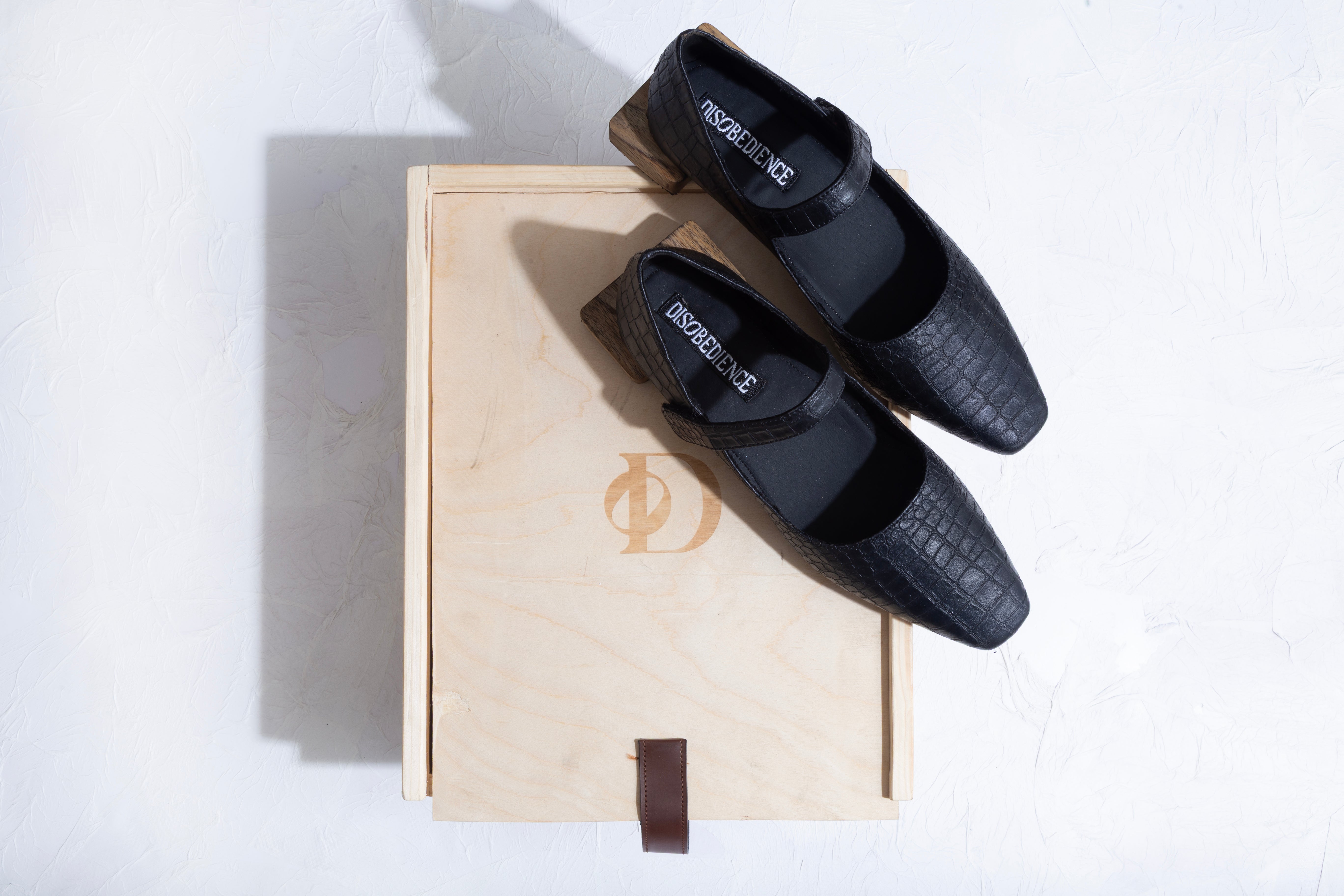 Black Plant Leather & Wooden Box Heel