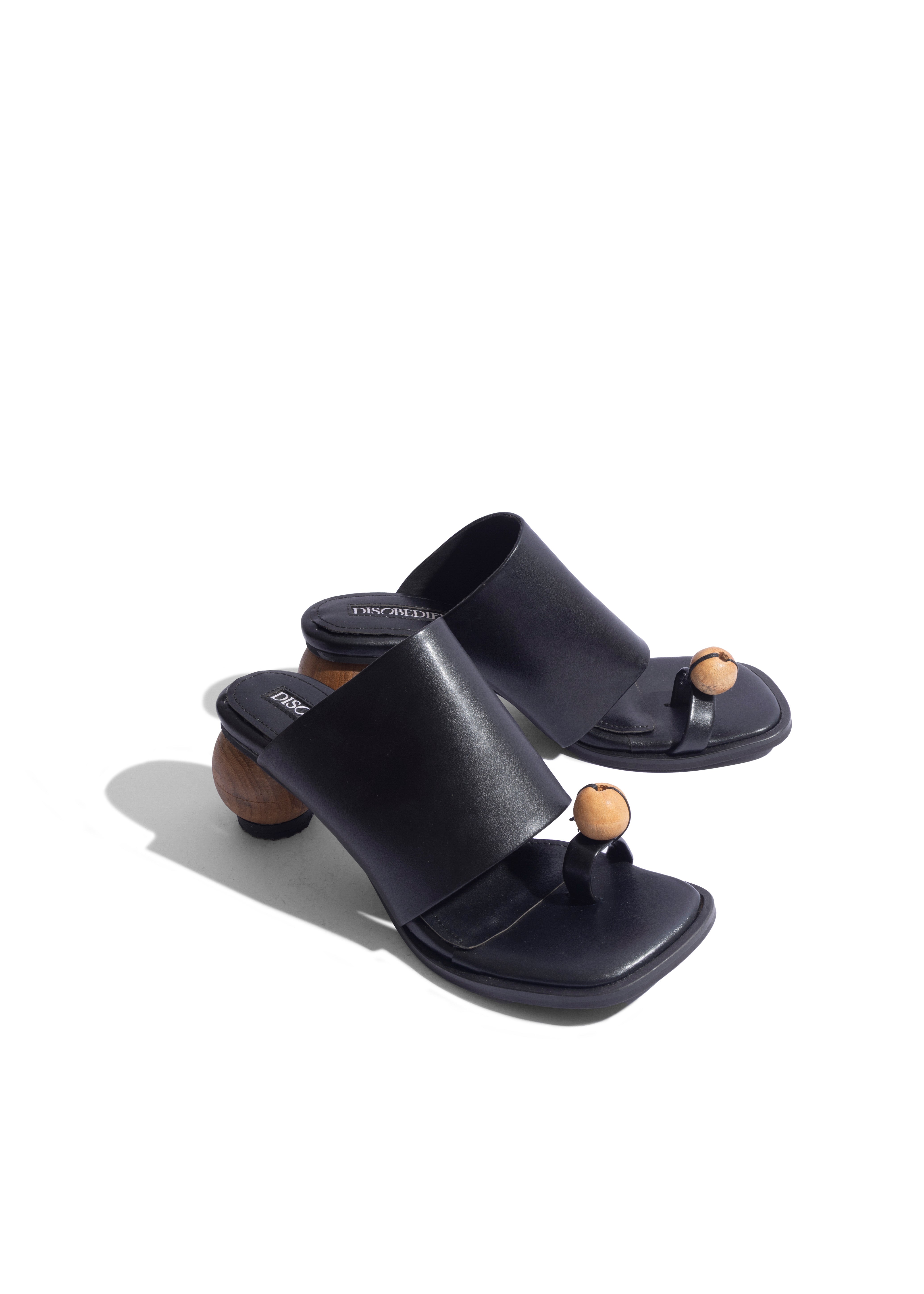 Noa Artisan Heels Black
