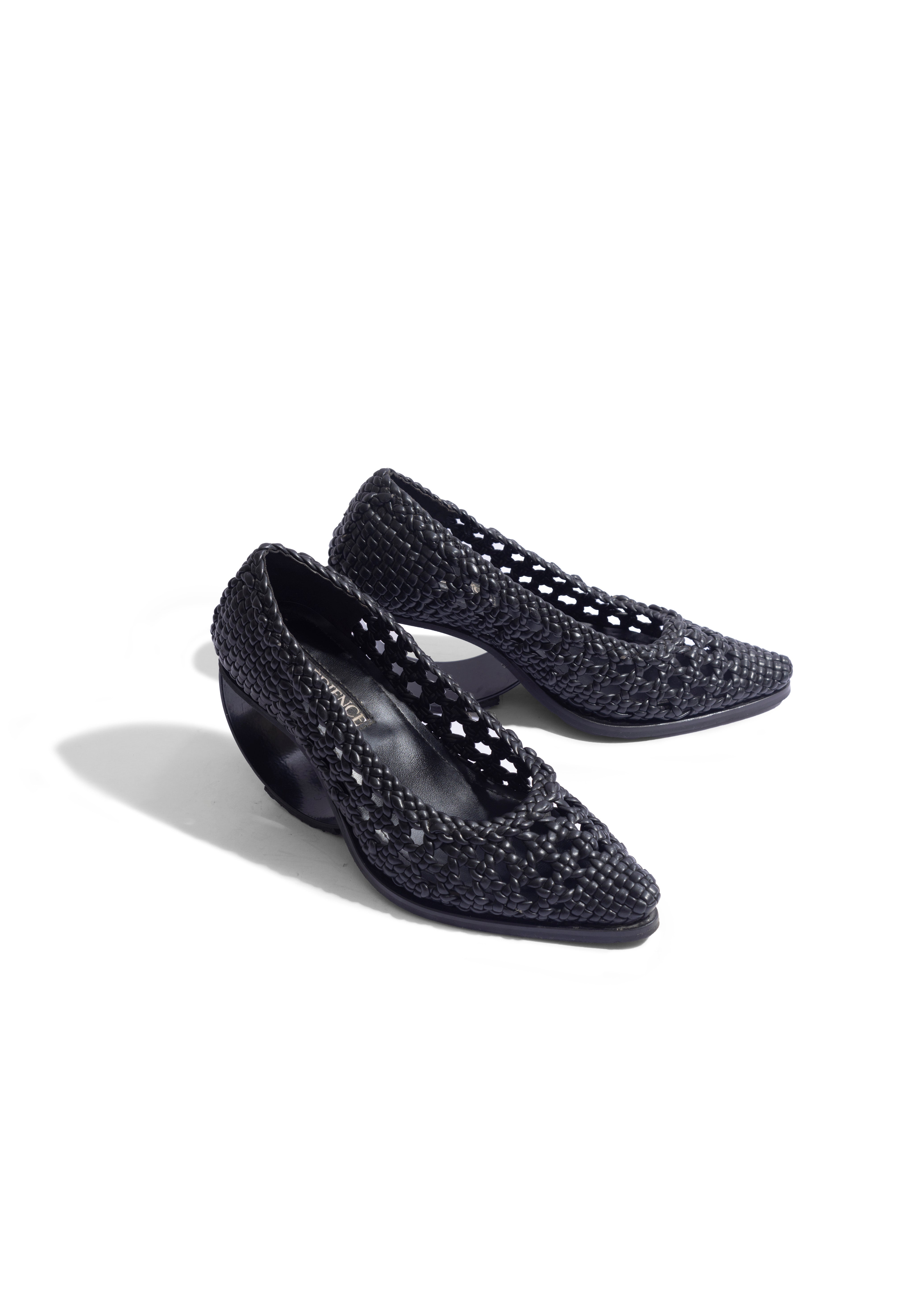 Elan Crochet Pump