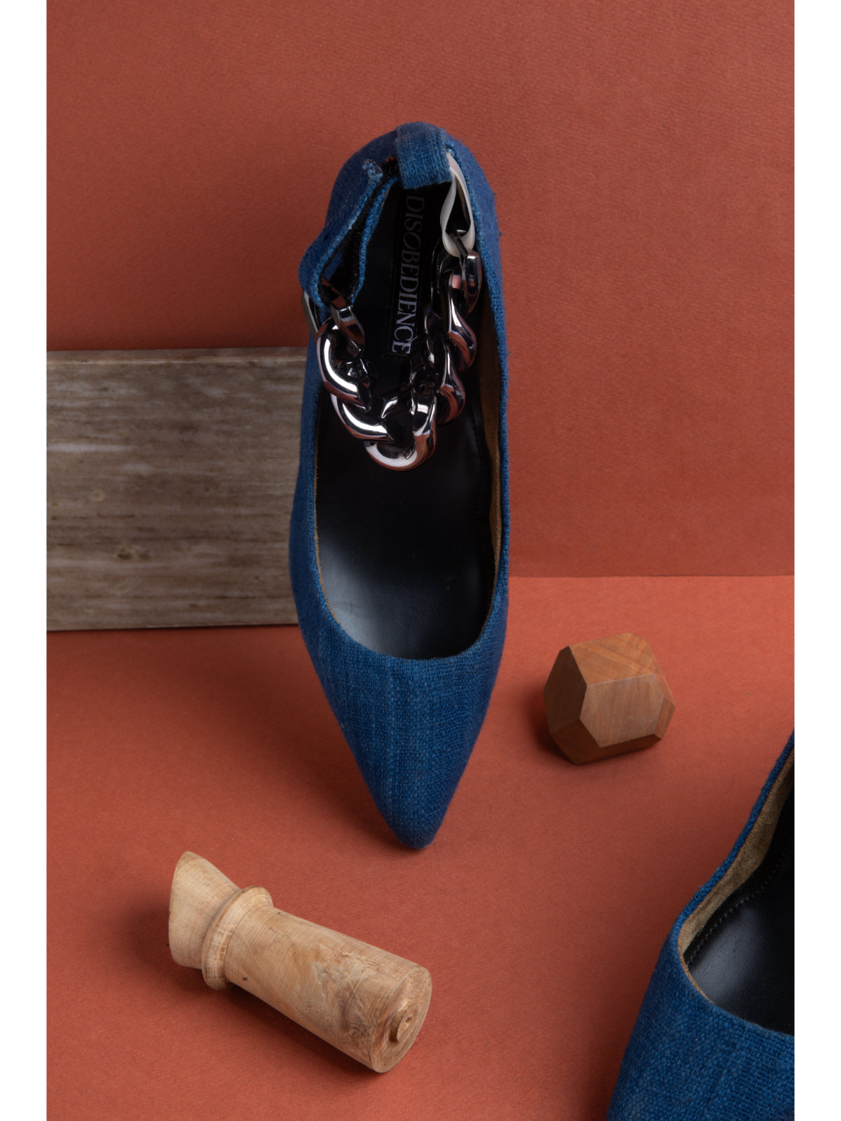 Vanguard Pump with Ankle Chain and D & O Heel in Steel