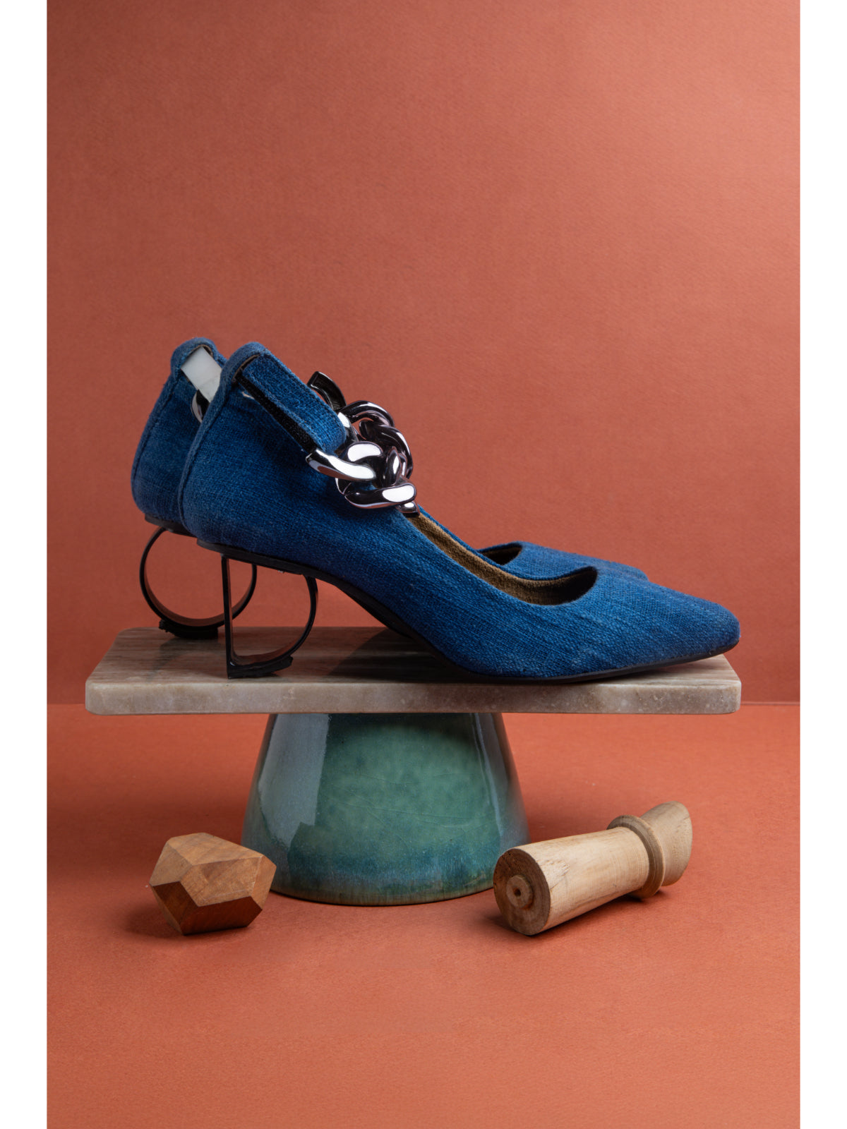 Vanguard Pump with Ankle Chain and D & O Heel in Steel