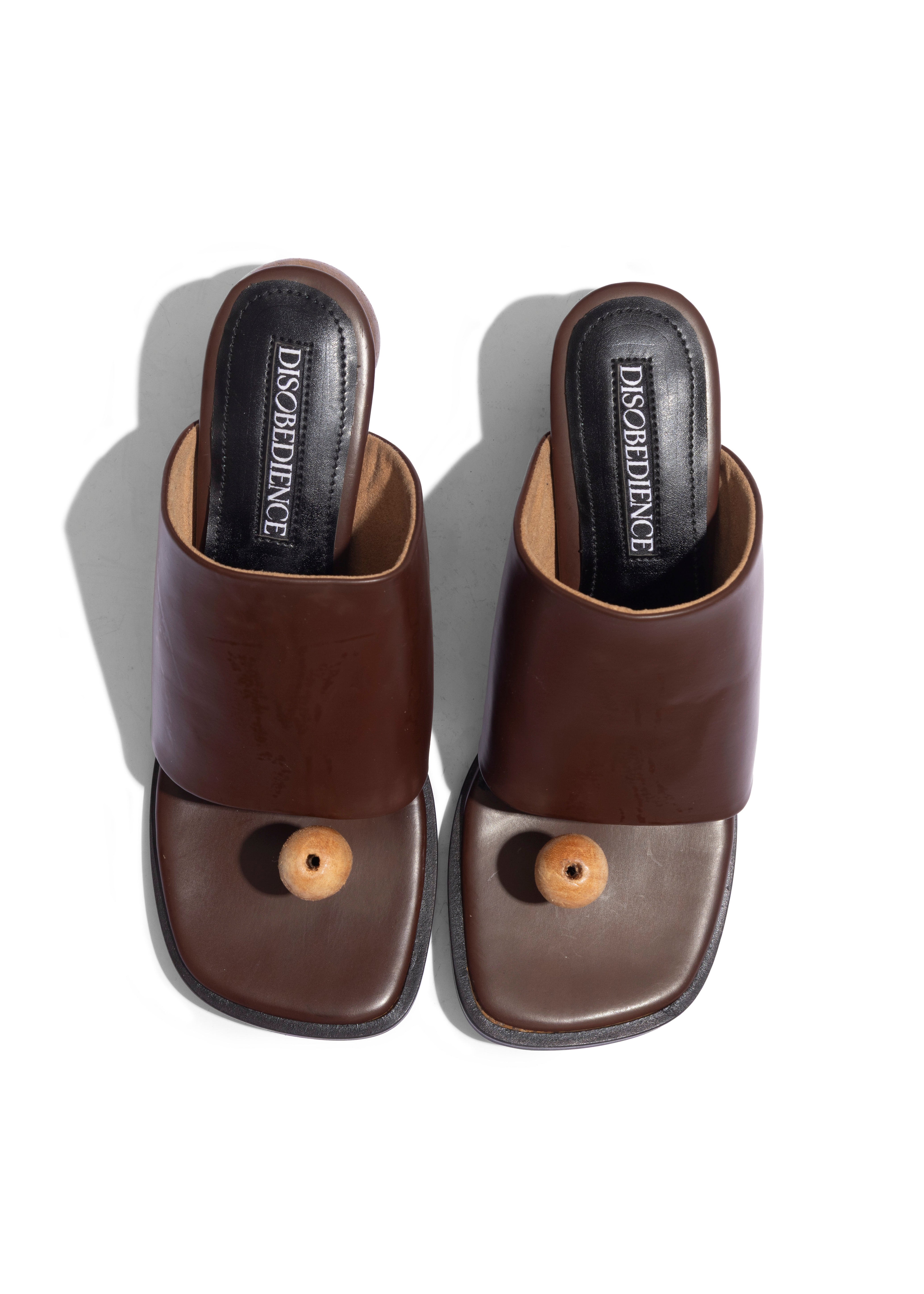 Noa Artisan Heels Black