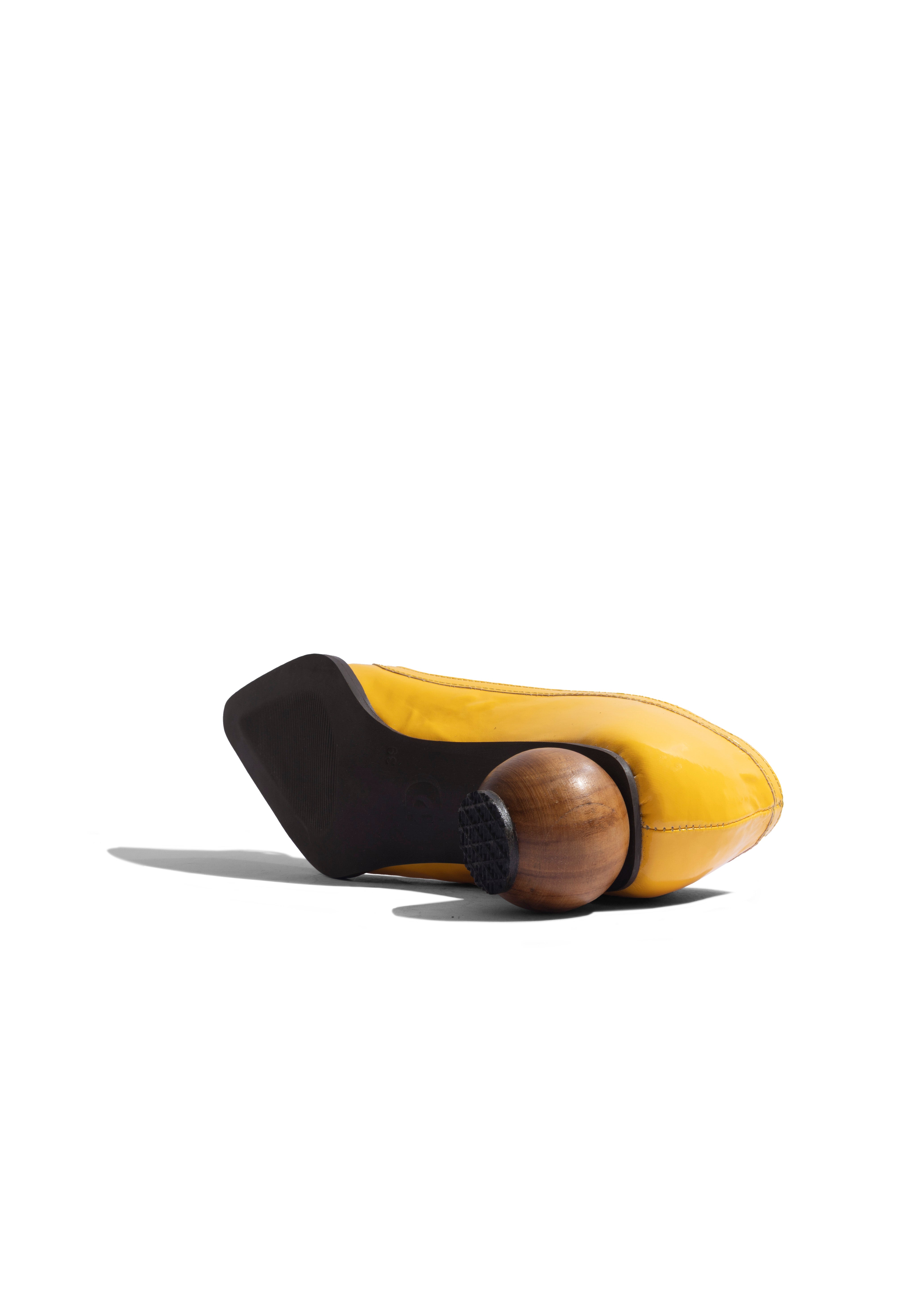 Luna Pump Yellow