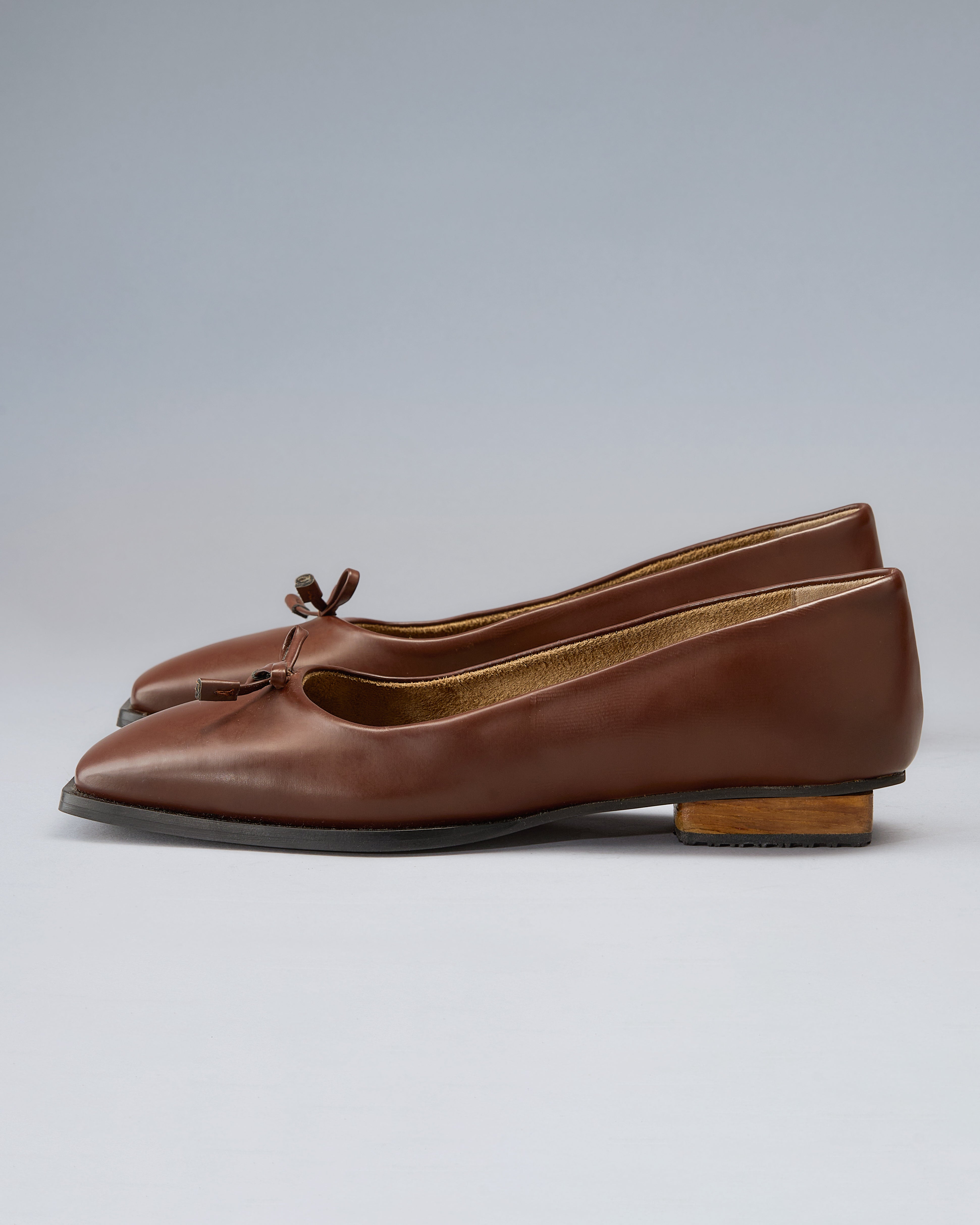 Cinnamon Vegan Leather with Teak Wood Heel
