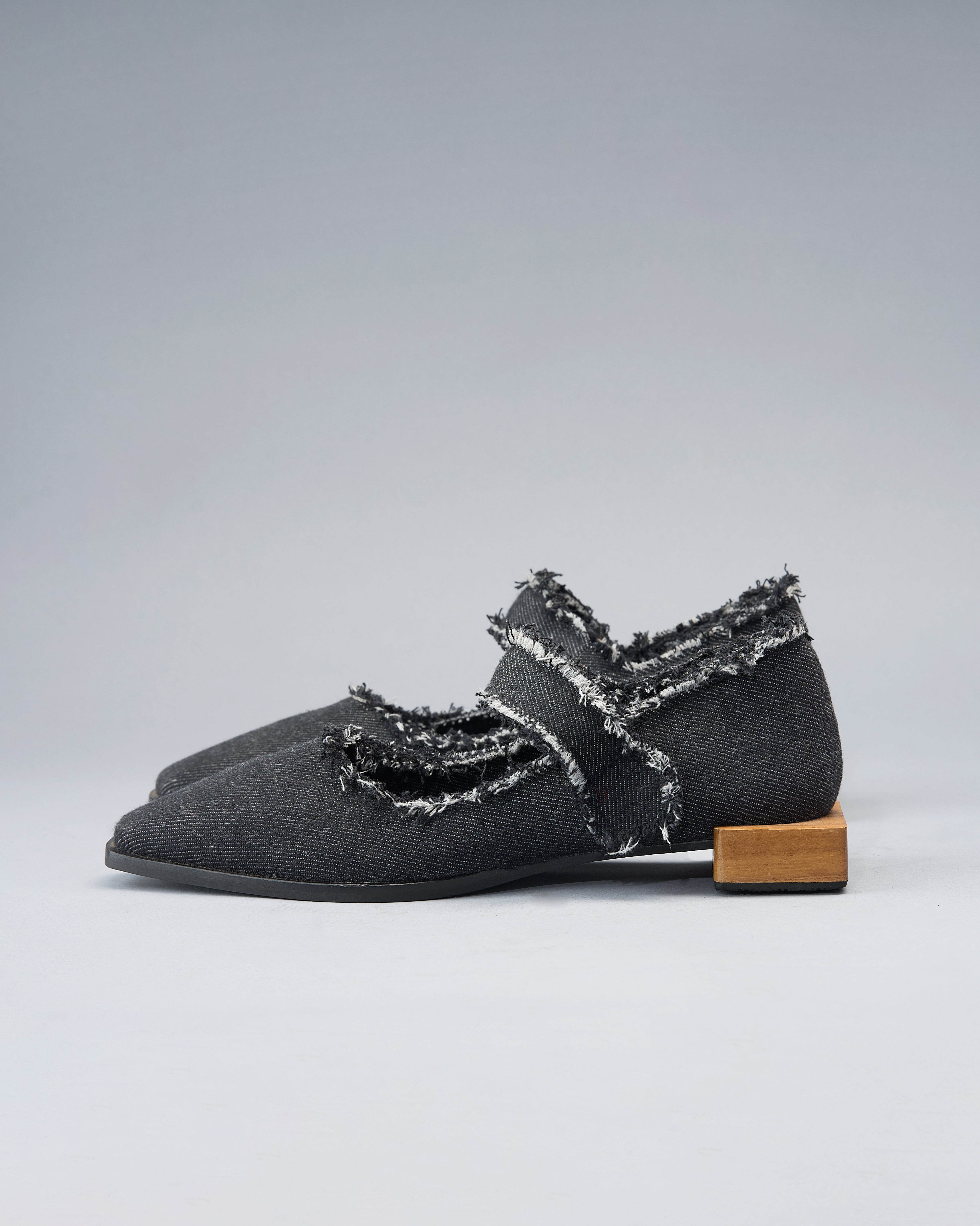 Handwoven Denim Shoe Made from Recycled Cotton,with Deliberate Fray Edges