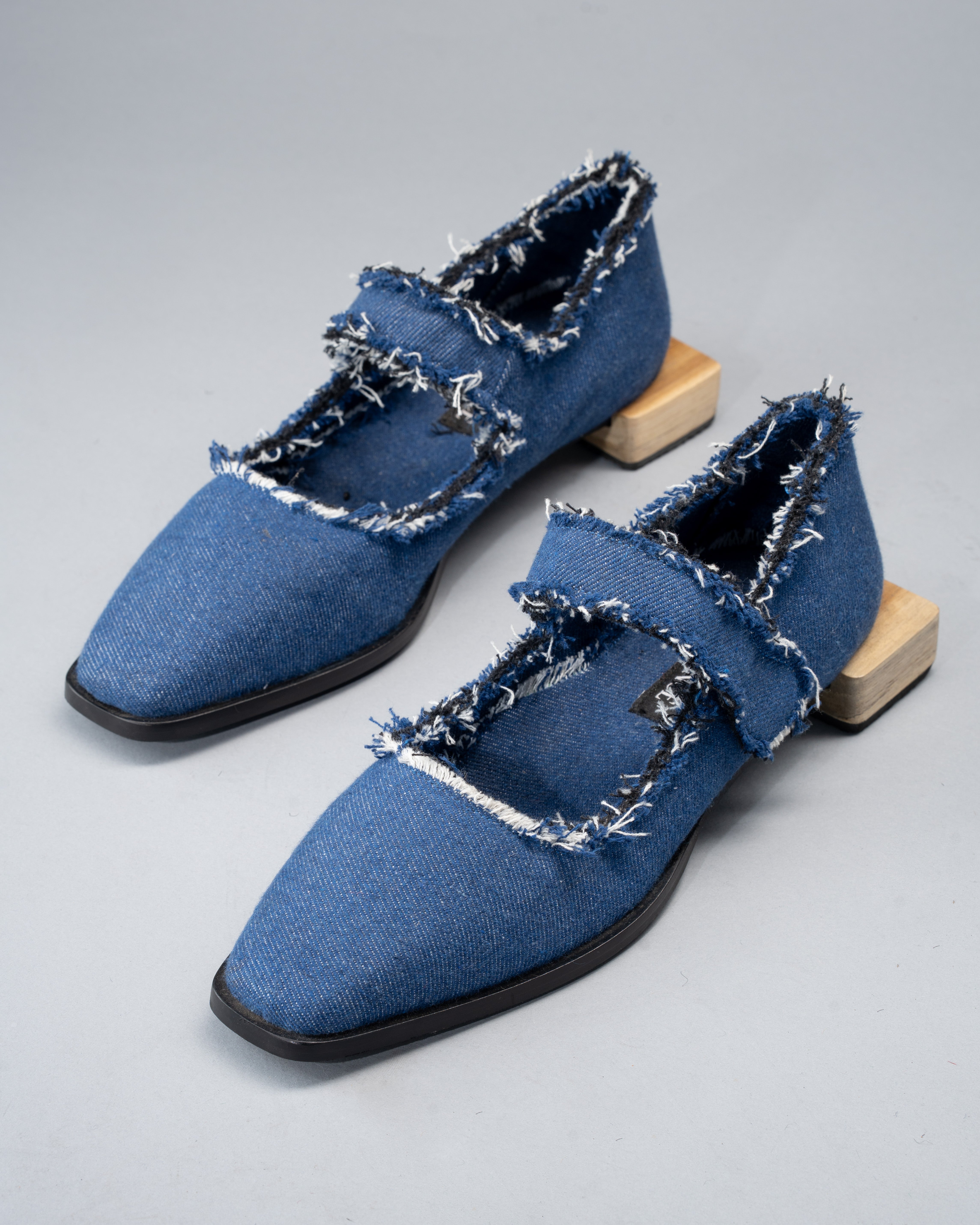 Handwoven Denim Shoe Made from Recycled Cotton,with Deliberate Fray Edges