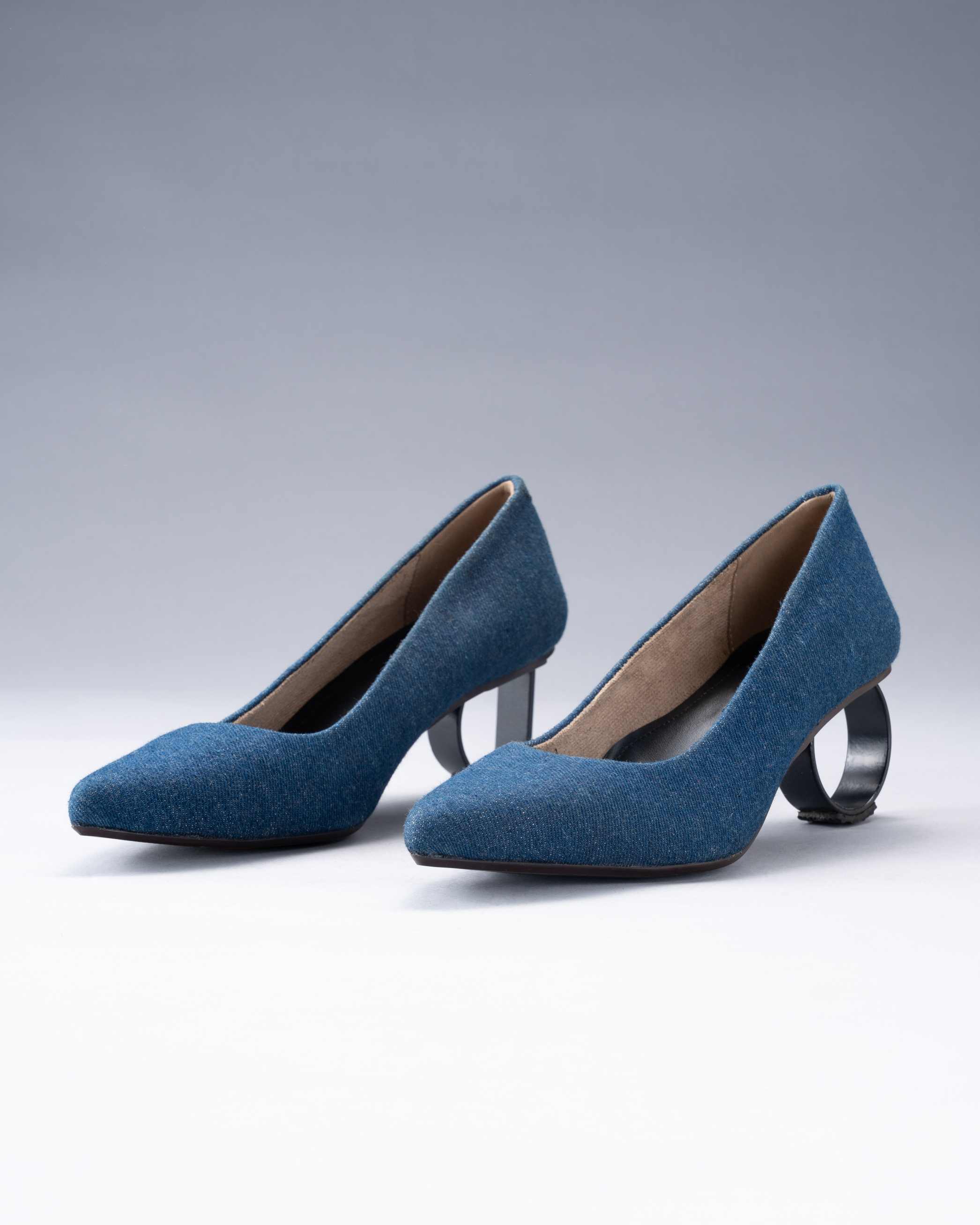 Sculptural Shoe  from Handwoven KalaCotton Grounded by a Signature D & O Heel and Secured with a Chain